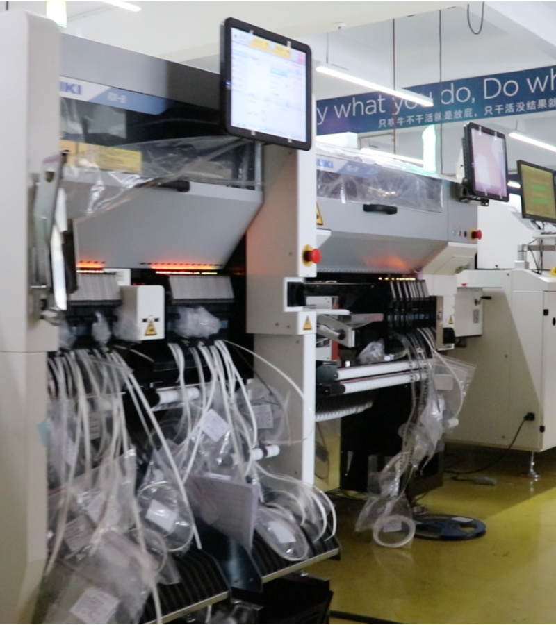 TIC | JUKI LED Tubelight 4 Head Still Body Pick and Place Machine SMT Chip Mounter pentru PCB