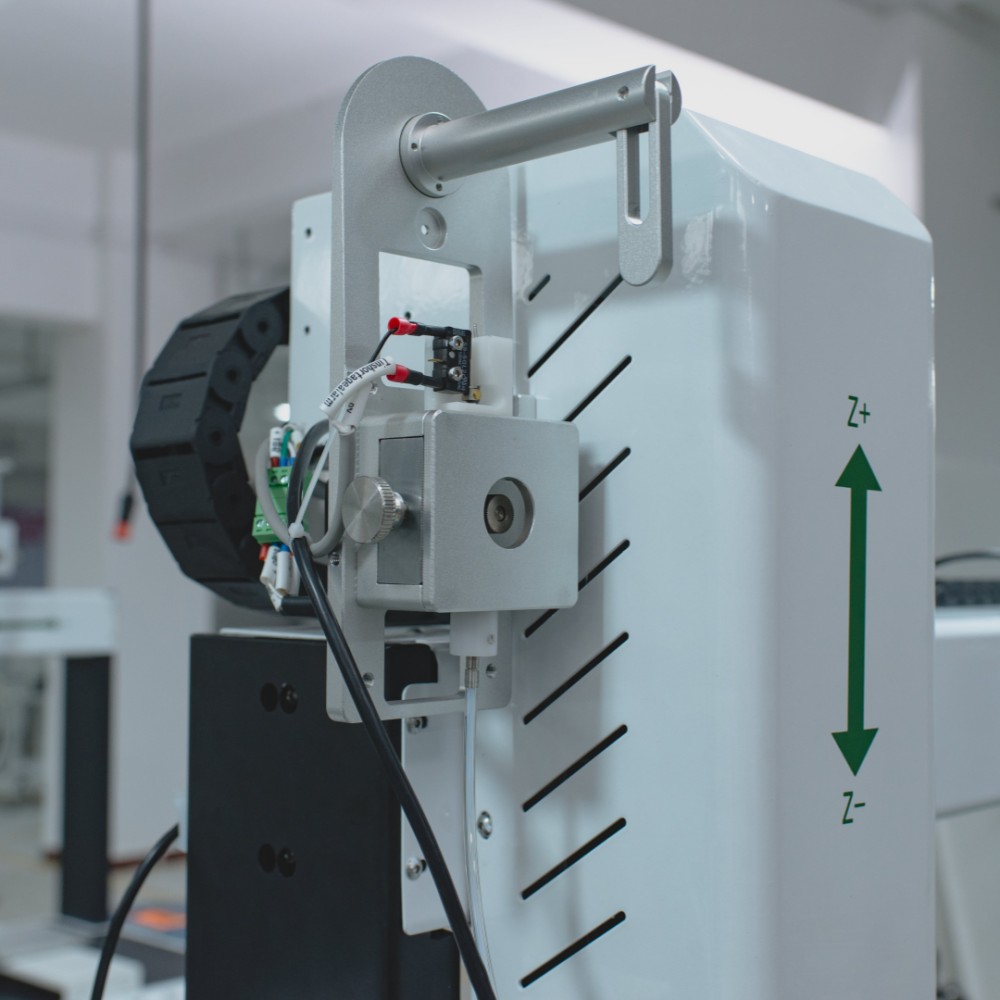 TIC | Afișaj automat al mașinii robot de lipit PCB rapid